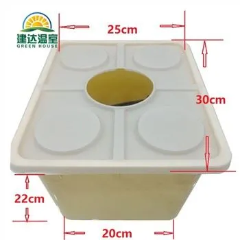 Holländischer Eimer, der Gemüse pflanzt